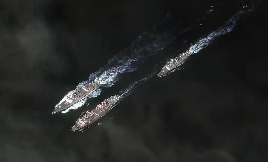 美国的媒体报道了美国卫星在菲律宾到澳大利亚之间的海域追踪东方大国的舰艇编队。
 