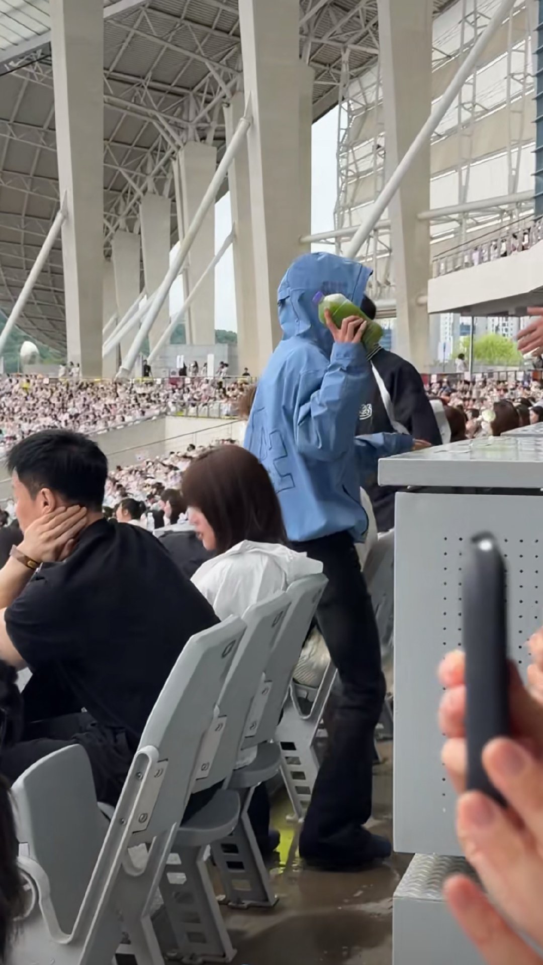 太瘦了 