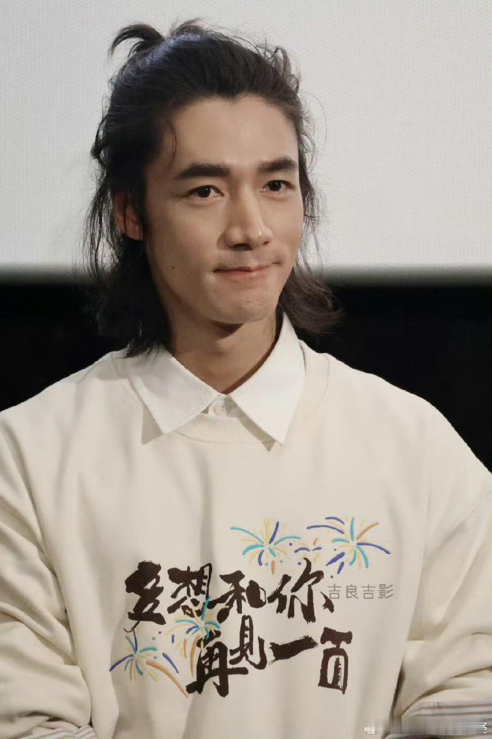 此沙 为港珠澳大桥的伟大点赞  用心的此沙，探港珠澳大桥底蕴，在纪录片中穿梭，敬