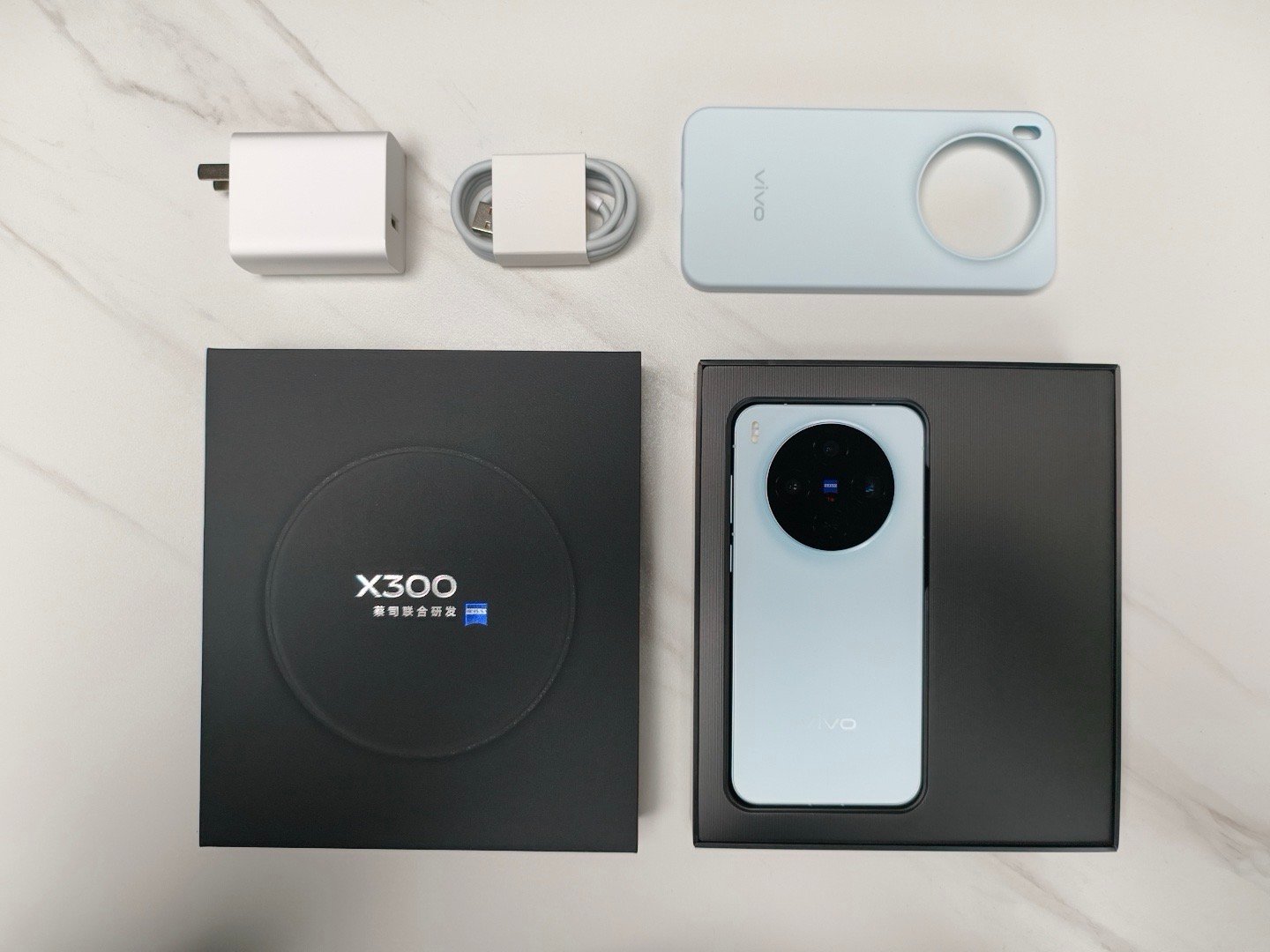 vivo X300系列 上海迪士尼度假区主题手机壁纸已上线，真好的vivo X3