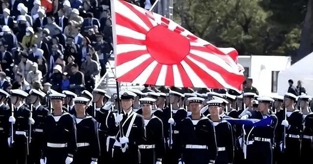 一位日本专家直言，如今的中日对峙的关键并不是中国能不能打得过日本，而是日本在中国