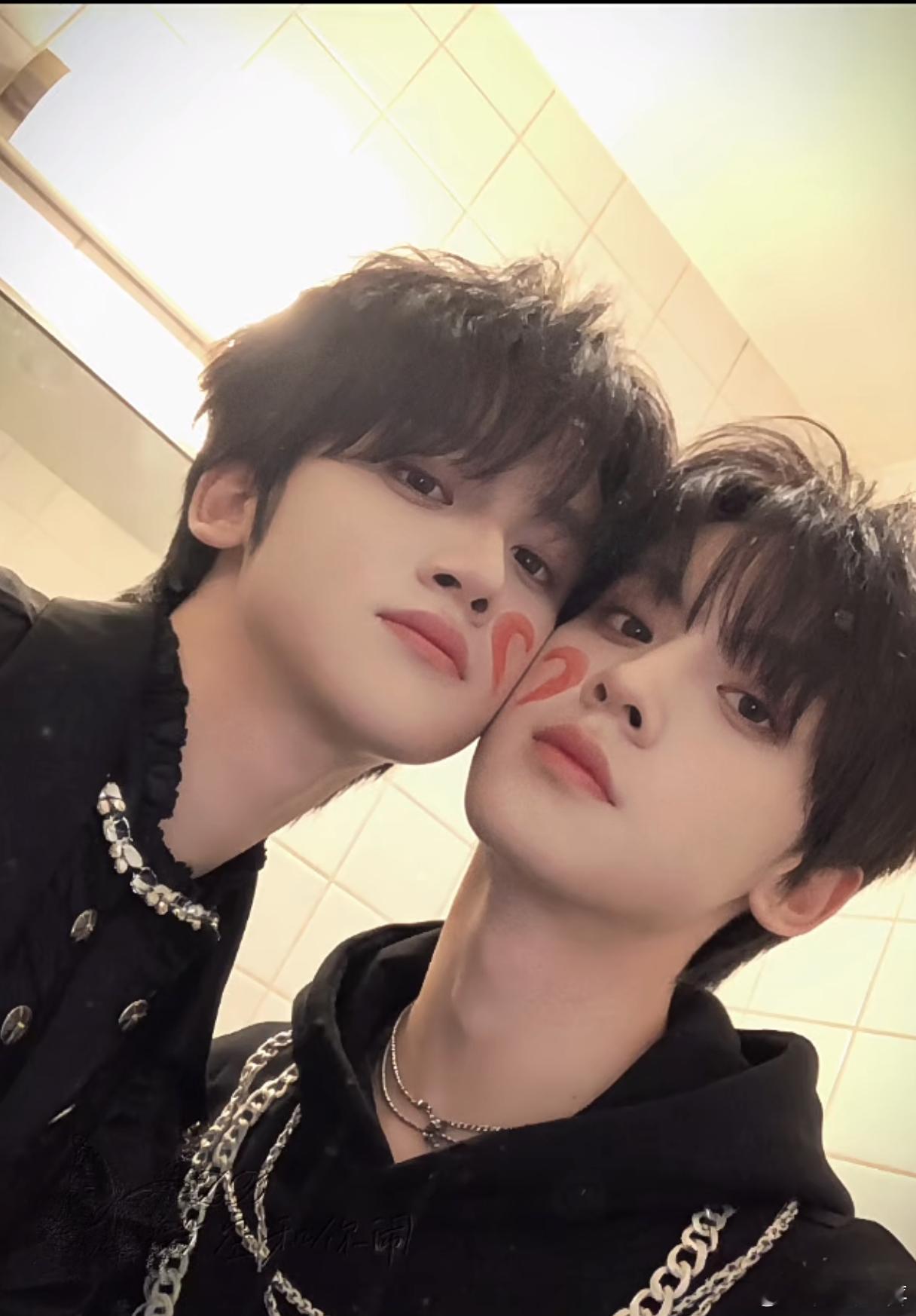 左邓就这样缠缠绵绵生生世世 