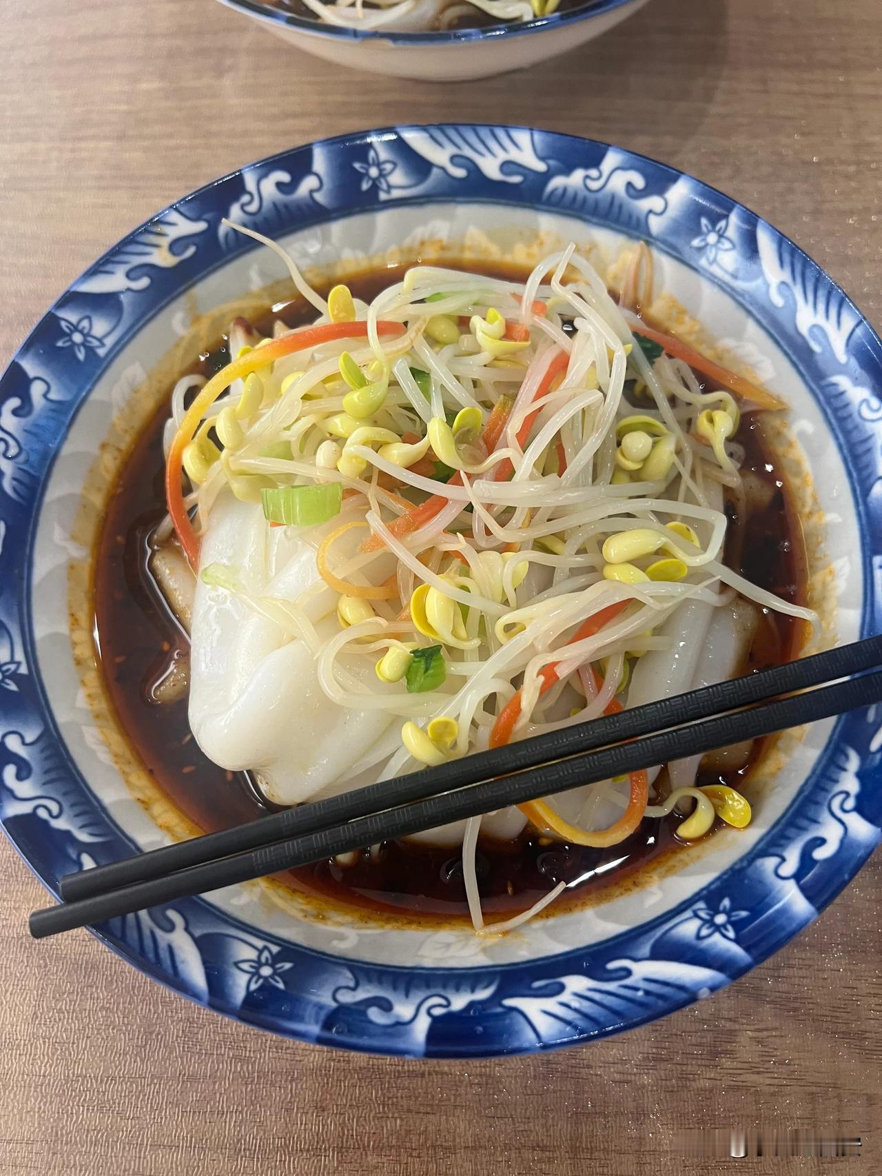 汉中热米皮，在汉中当地称