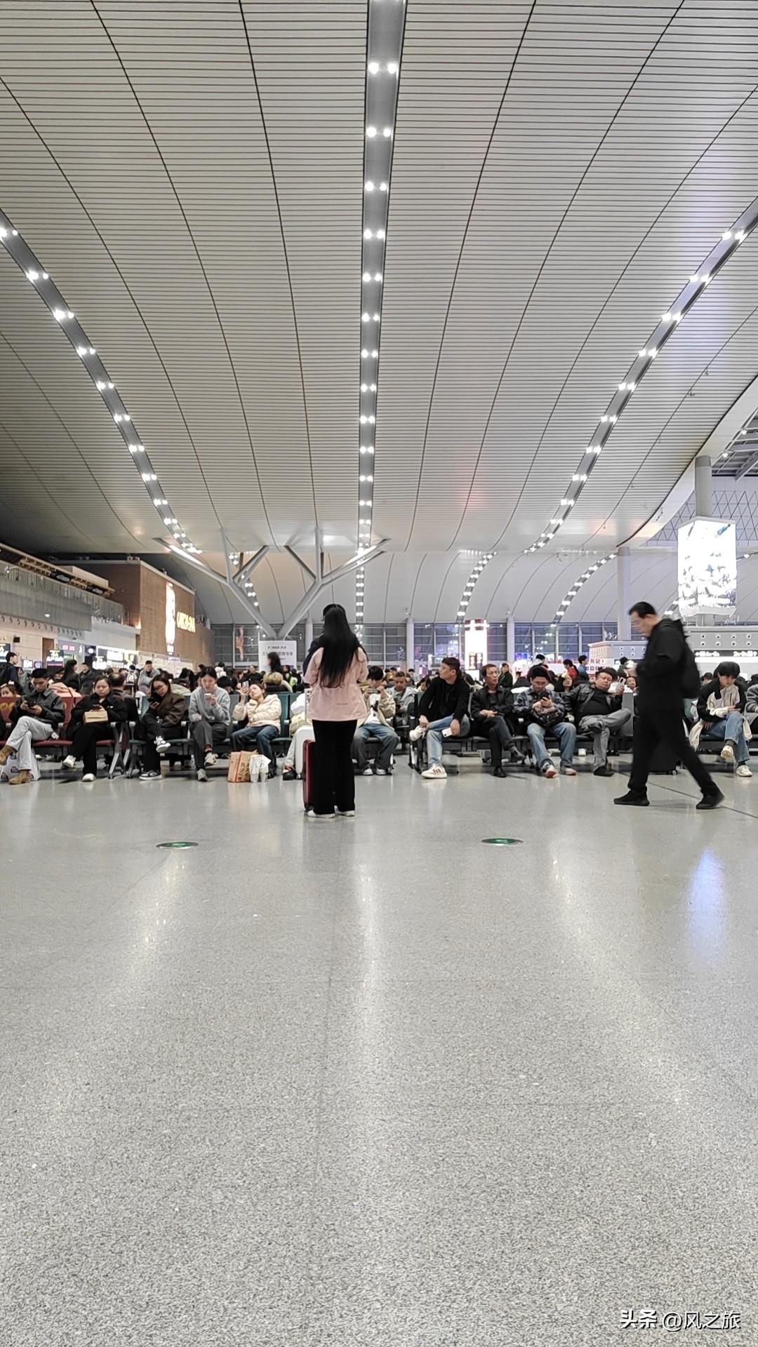 找工作黑话翻译·求职必看（如有雷同，纯属巧合）:
 
1. 回去等通知 = 基本