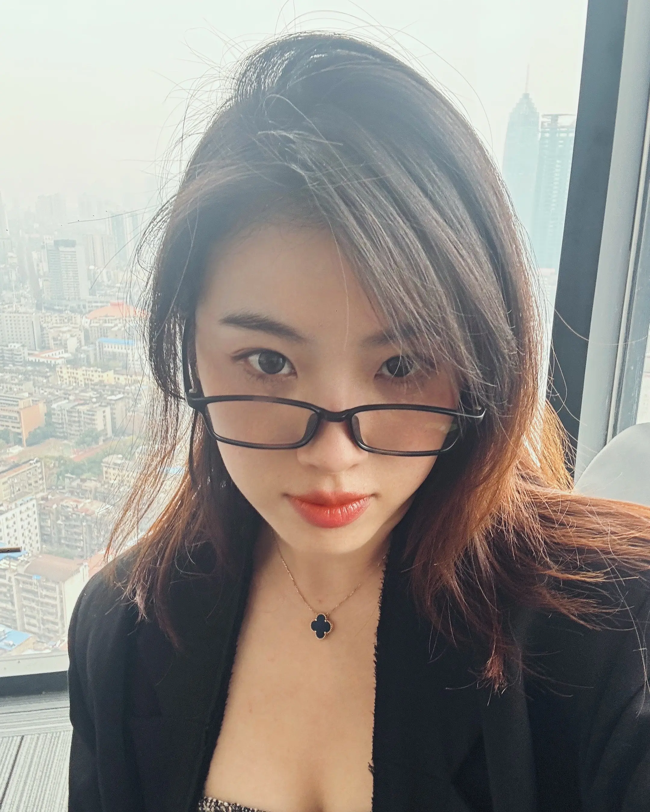诚聘AI科研合伙人。【高薪诚聘顶尖科研合伙人】    申报条件： ✅ ...