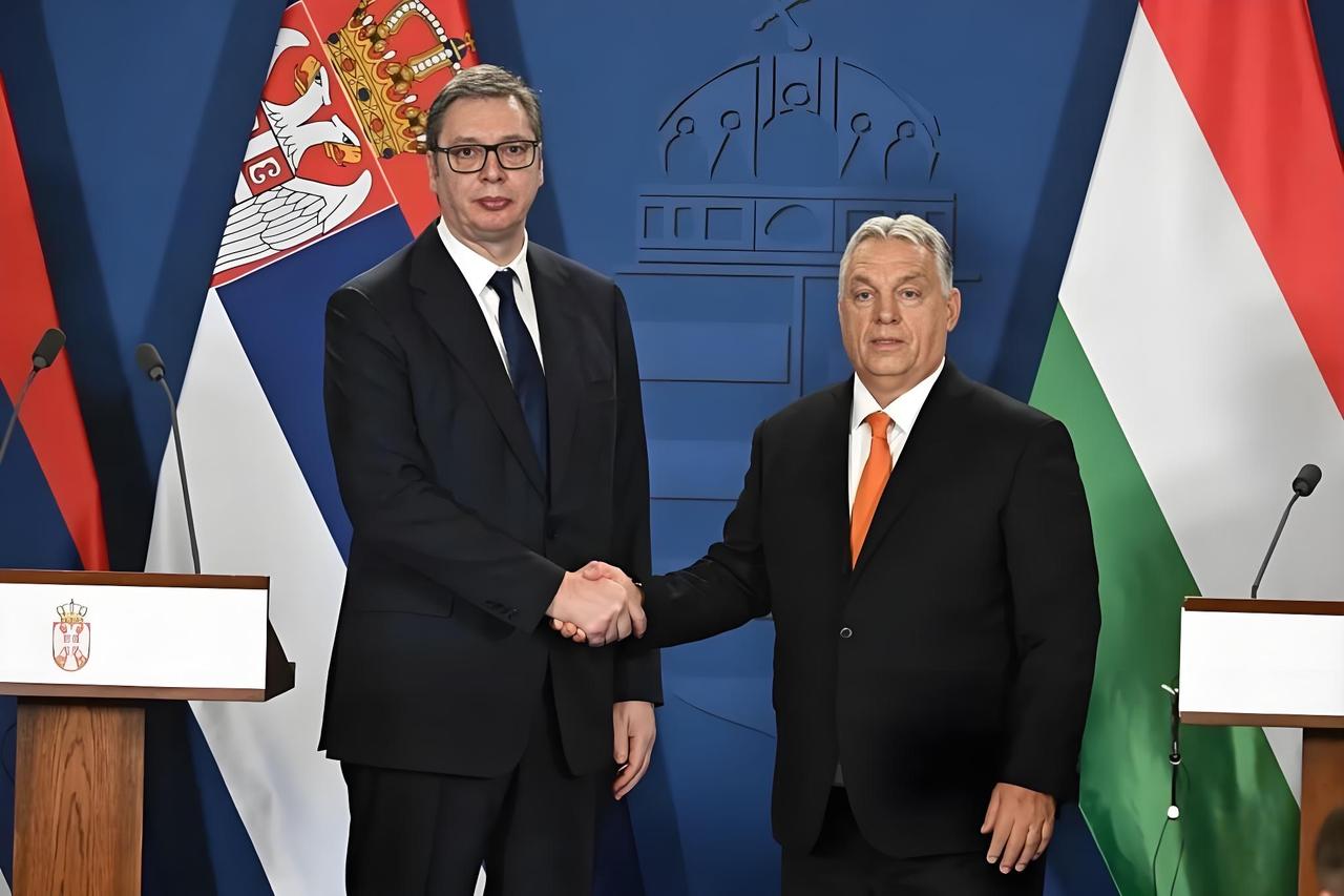 有人企图炸毁匈牙利与塞尔维亚的天然气管道。

当地时间4月5日，塞尔维亚总统武契