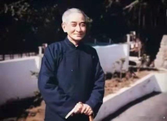 同样的读书学文字，并不一定能够成为一个文学家。同样的修道，有些只能够成为修行人，