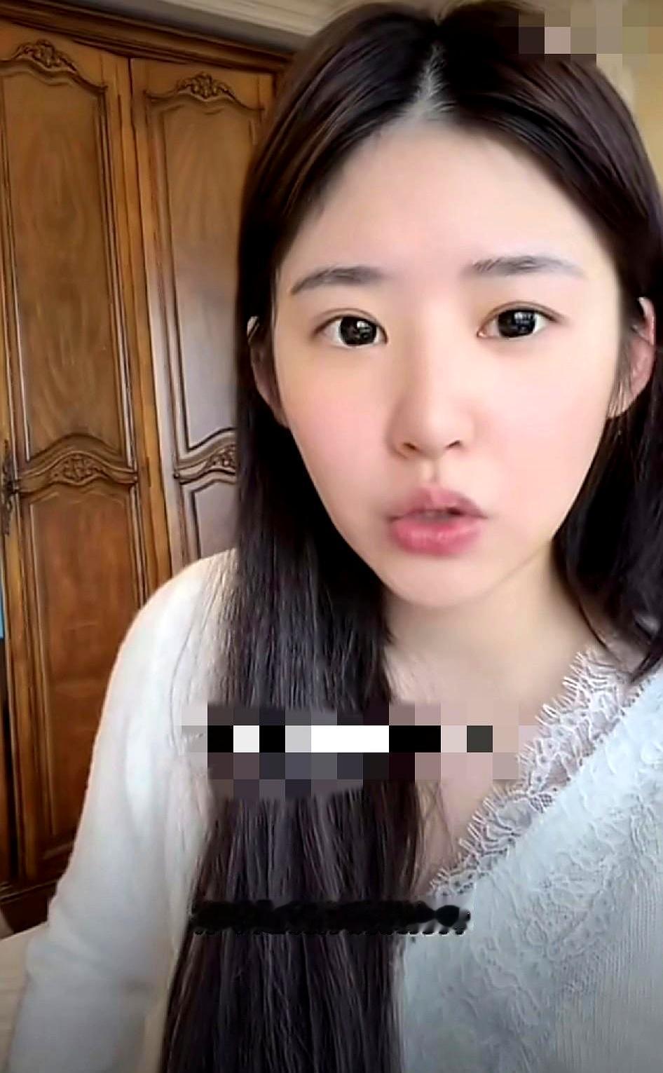 11万一条！
黄一鸣竟把女儿当“王思聪私生女”卖流量，直播哭穷骂王思聪，他却在海