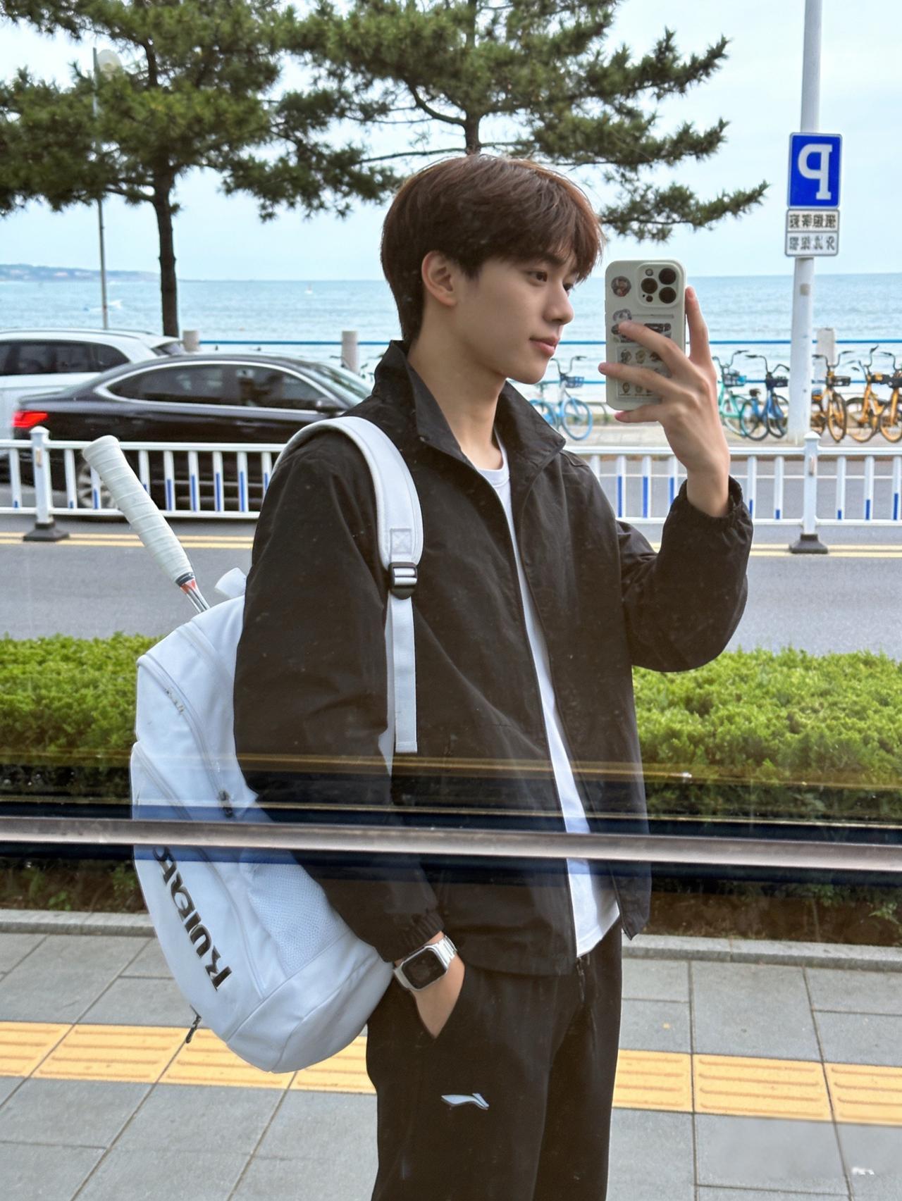 不是商家你睡了吗？
你告诉我清仓才卖30多？