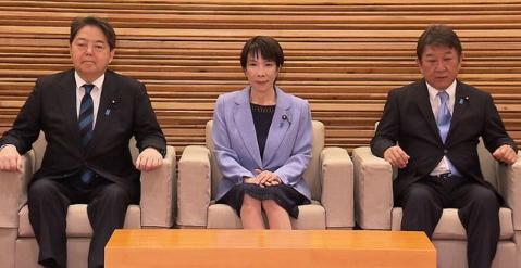 中方两招精准锁喉！
日本再蹦跶也没用了，
只能认命！


日本这次真的被晾在一边