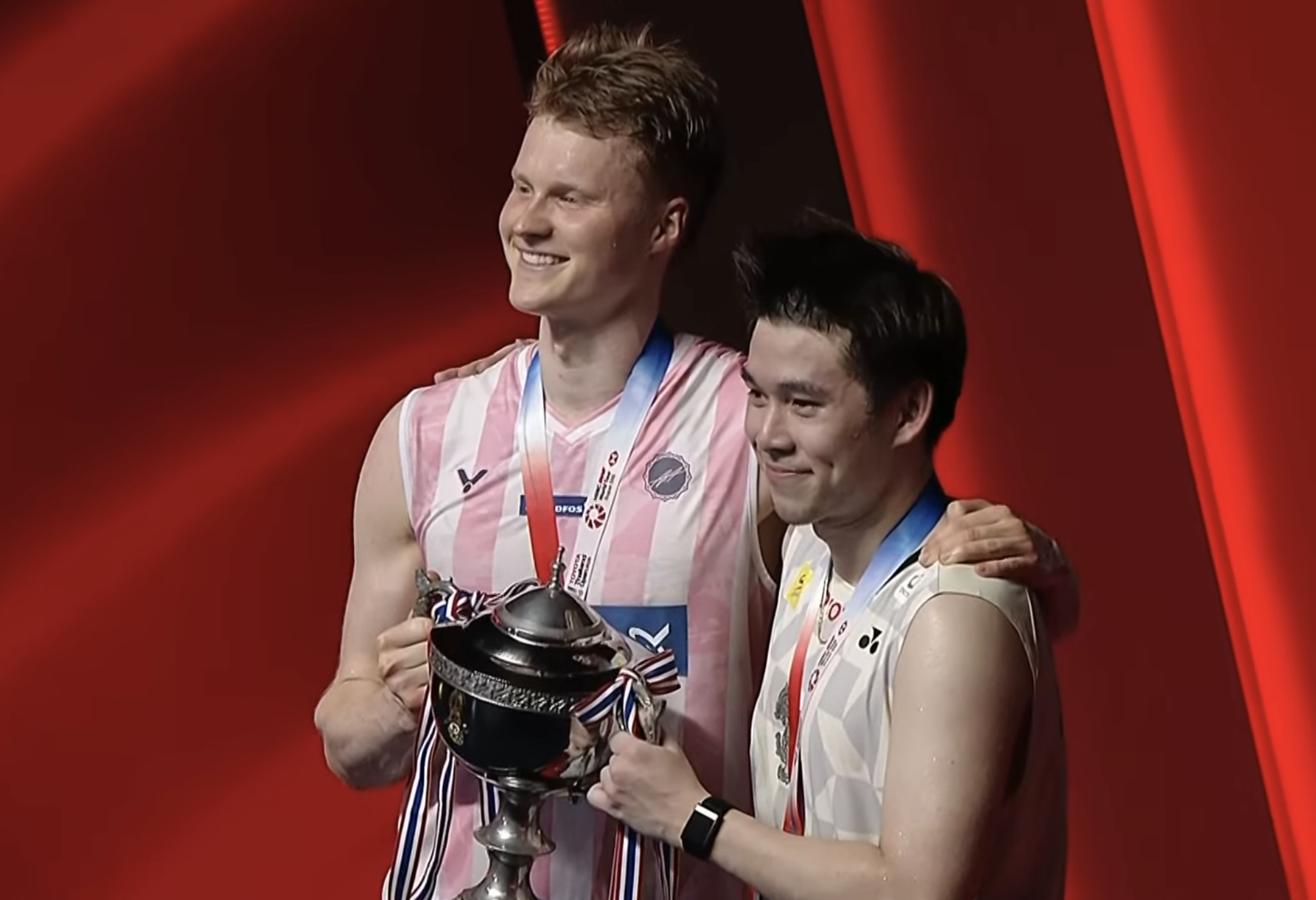 🏆男单冠军：安东森🇩🇰🥈男单亚军：昆拉武特🇹🇭恭喜两位！🎉🎉🎉