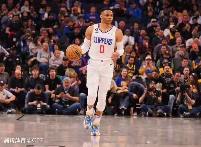NBA 当拉塞尔·威斯布鲁克更新了个人社媒，宣布自己将退役，结束18年的NBA生