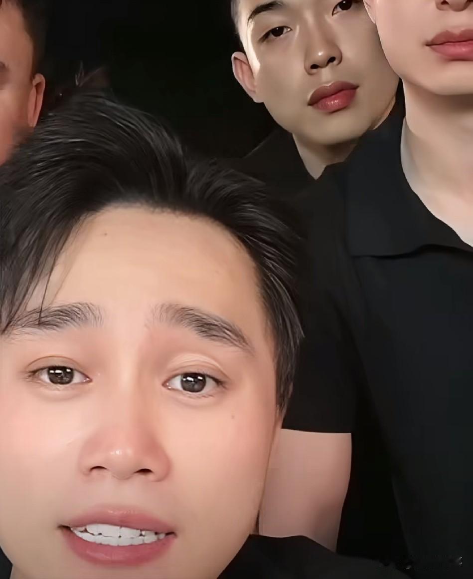 刘二狗回归直播，半年学习了很多，感谢蛋蛋伽柏！

           在我最煎
