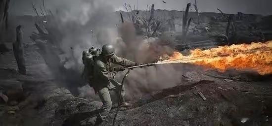 1945年，一支美军攻上冲绳岛后，发现一个日军躲藏的洞穴，暴怒的美军立即用火猛攻