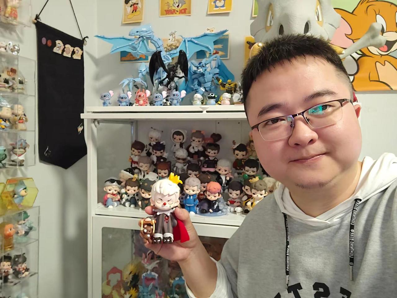 好朋友家里，羡慕坏了！！竟然还有一千米一只的小丑国王😂😂