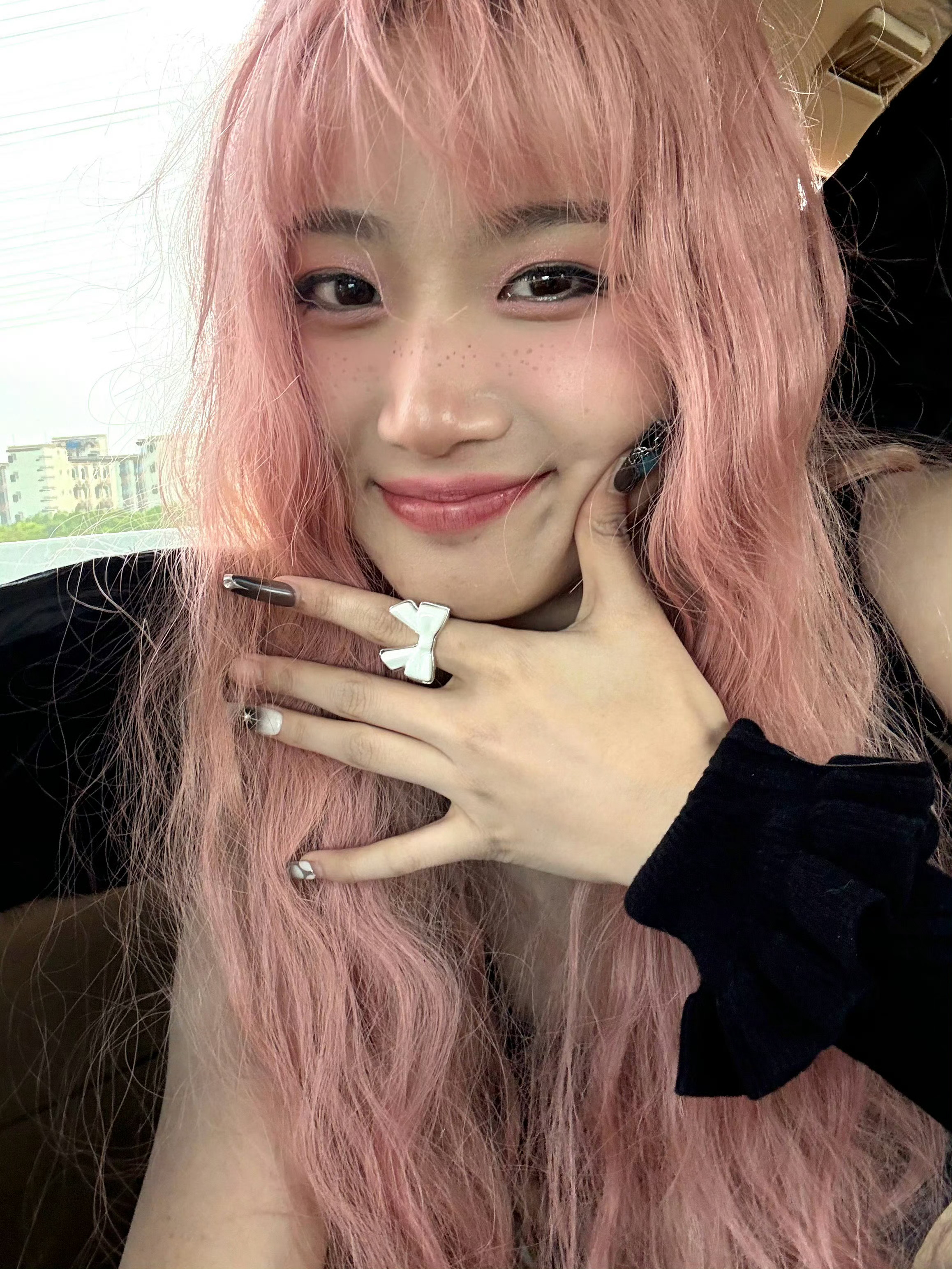 鲈鱼开个拍照班吧 营业确实没得喷 ​​​