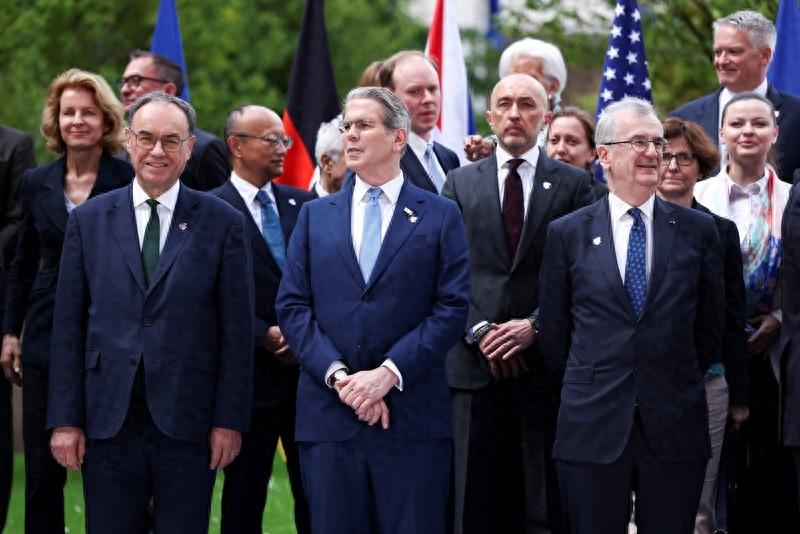 G7财长开会又憋了个新招，准备对付中国。德国财长为何强调不希望欧洲沦为傻瓜？
5