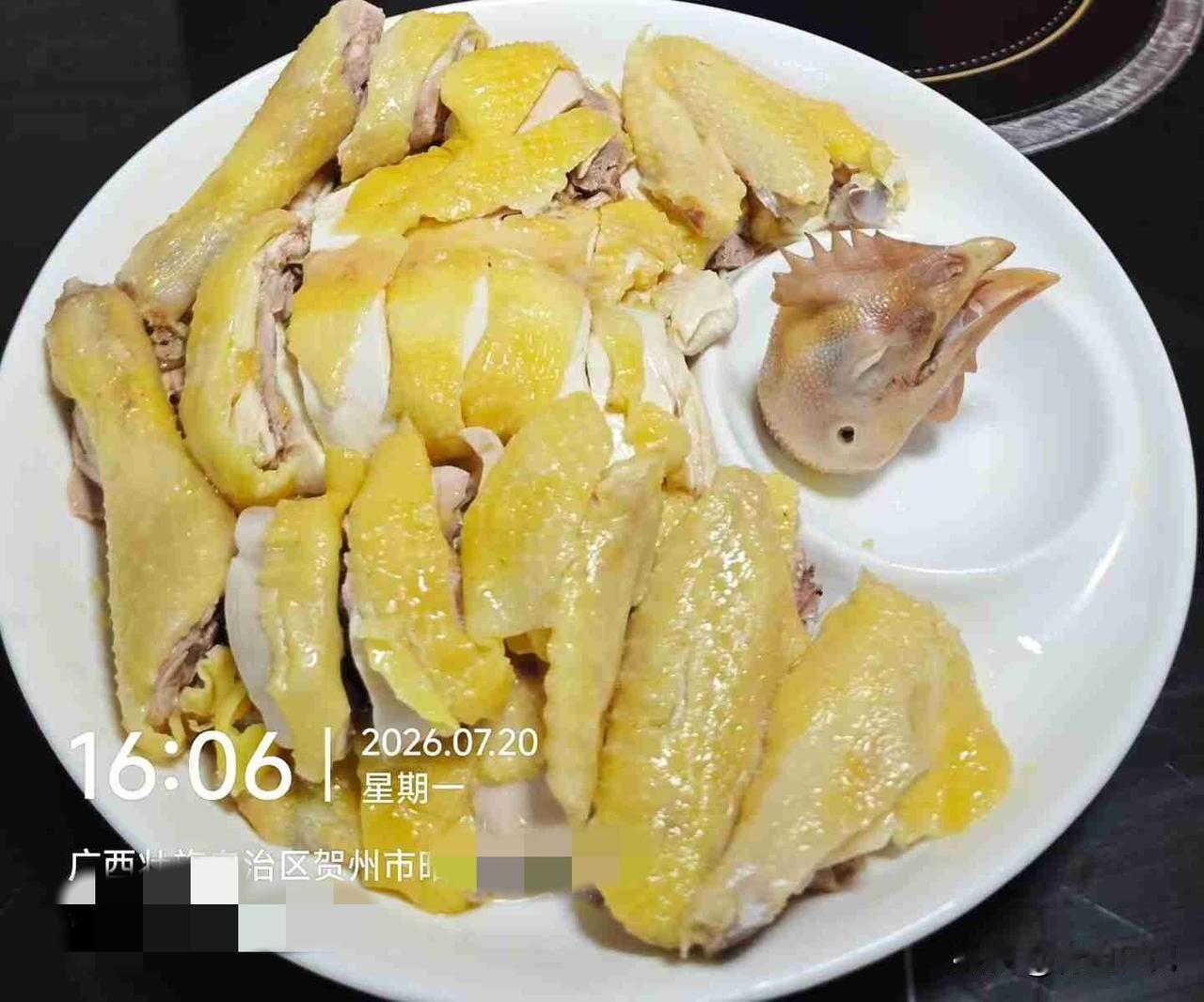 谁懂广西人的家常菜幸福感！
简简单单一桌晚饭，好吃还不重油重盐，日常吃饭也能吃得