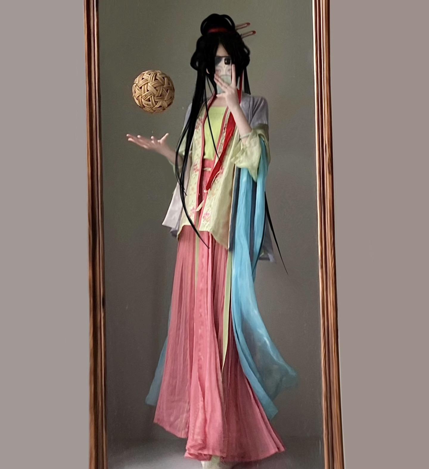 “本姑娘早已不问江湖事”