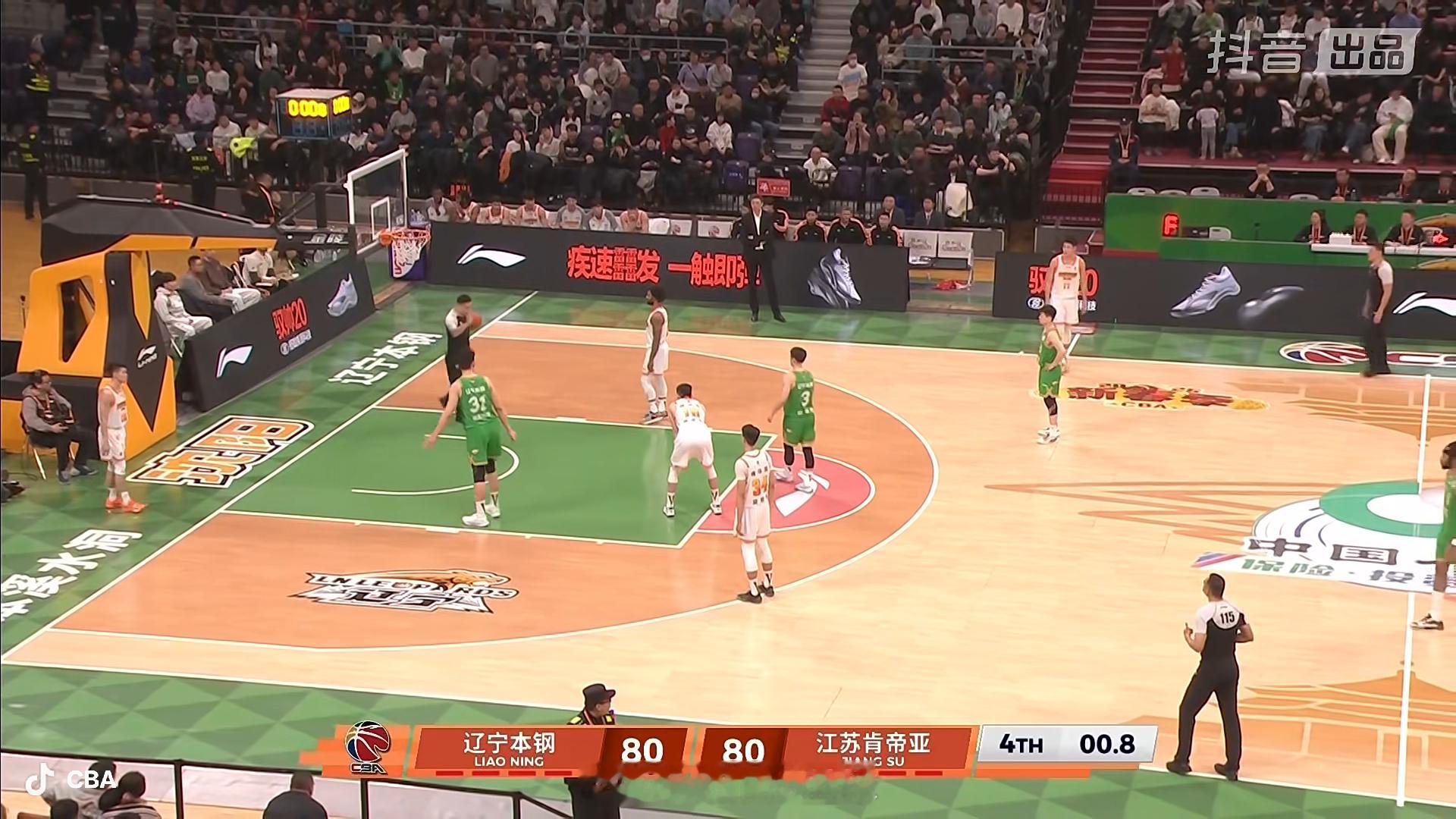 威尔斯绝杀江苏男篮香槟开早了~ 