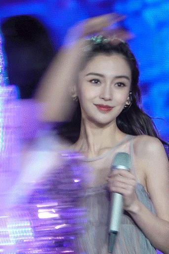 angelababy[超话] [心]  angelababy  “人间山高水远心