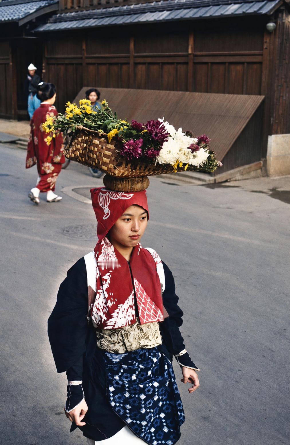 1957年，京都，卖花姑娘 