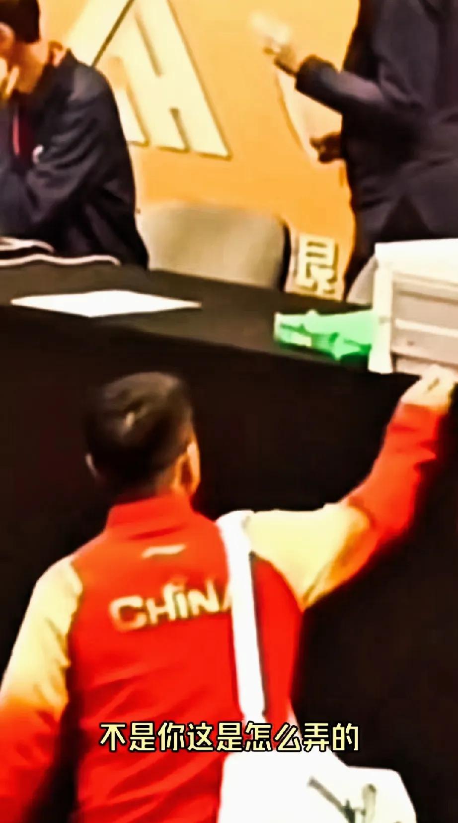 此番亚锦赛，暂且搁置中国队战绩不谈，聚焦于主办方一系列令人瞠目结舌的操作，其矛头