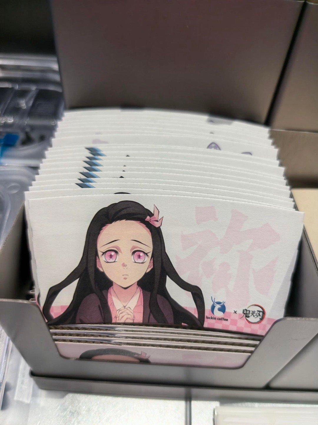 蝴蝶忍是河南人吗 蝴蝶忍户籍可不在河南！但想象一下她端着胡辣汤用毒针搅拌的画面…