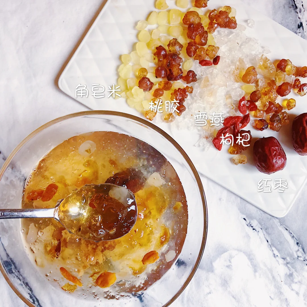 女生养颜润肤食谱|桃胶皂角米雪燕汤 补气润肺 越喝越漂亮 在坐月子的期...