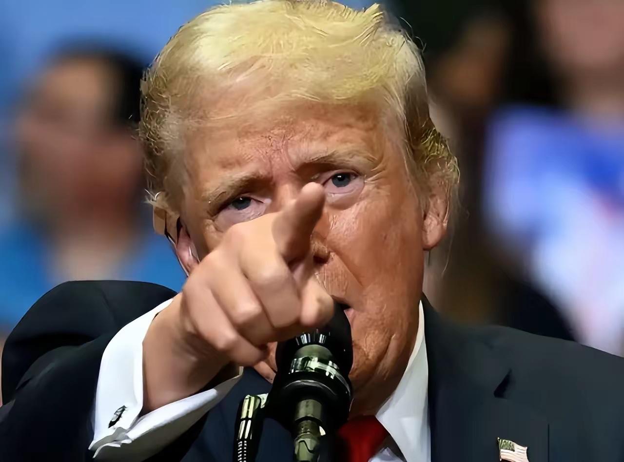 伊朗战争刚开始还没有一个周，特朗普就发现了，原来离开中国后的美国，根本运转不起来