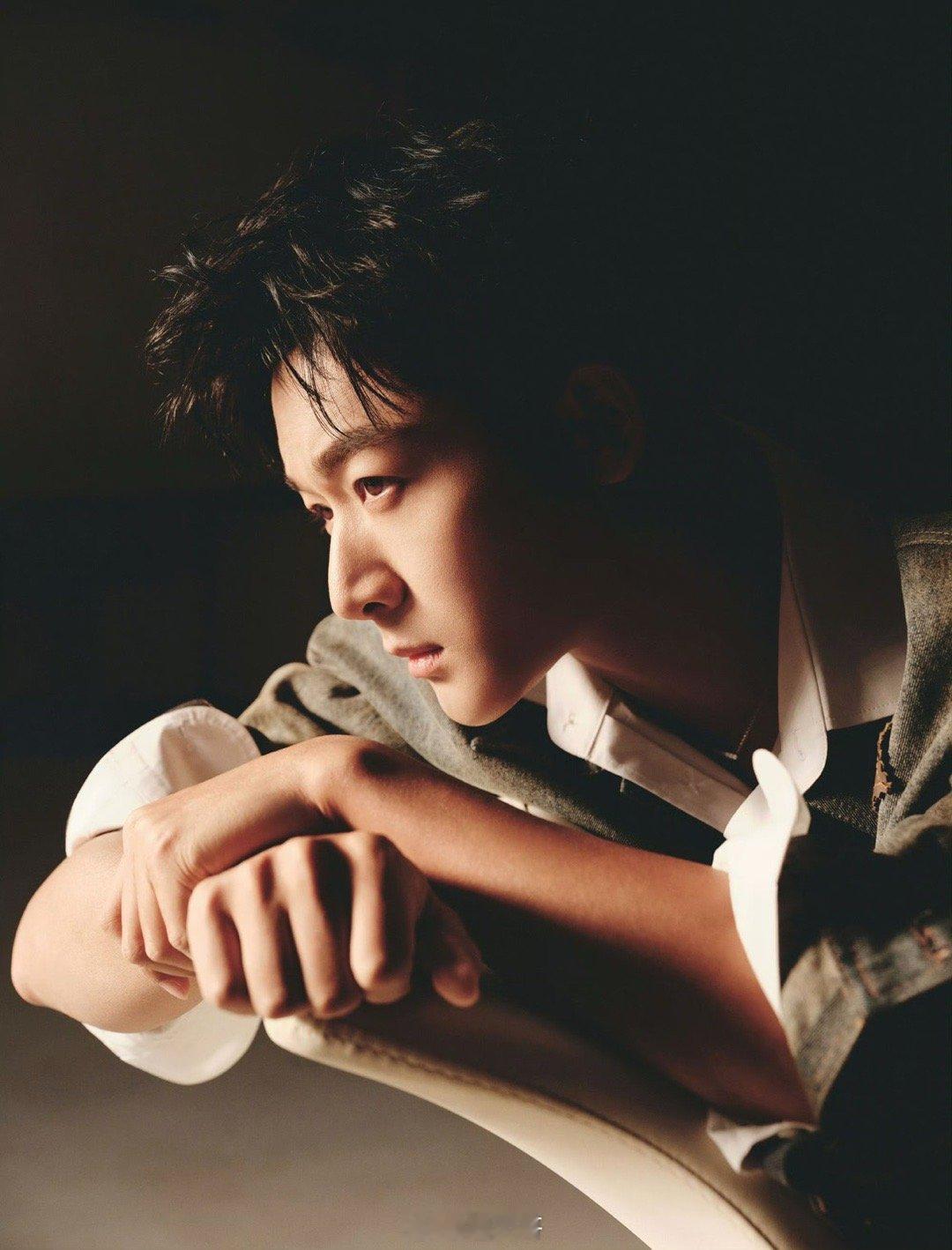 张晚意但愿人长久开机张晚意新剧《但愿人长久》终于要来了，这部剧的女主是沈月，新剧