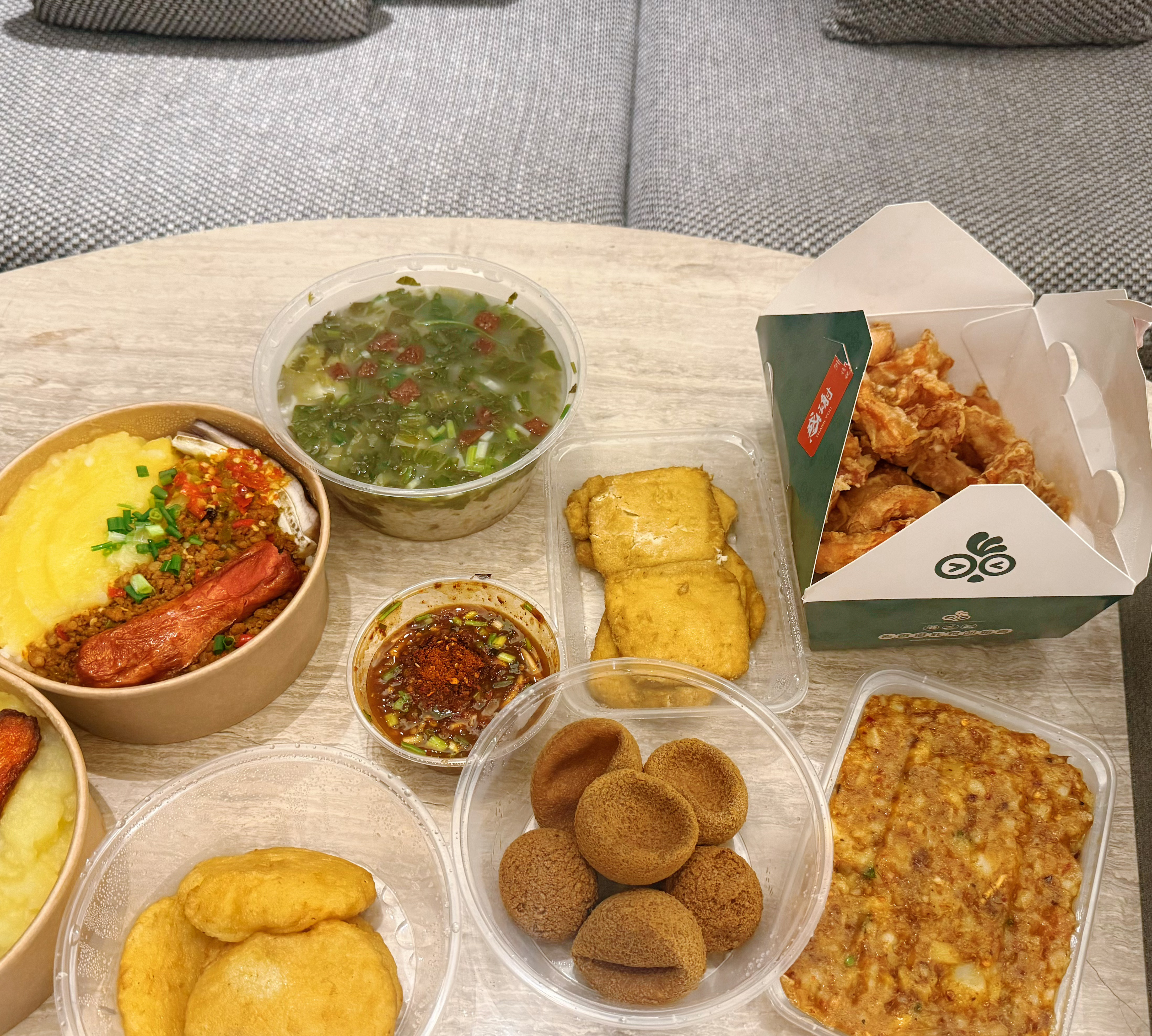 我是各地外卖品尝家，尝尝遵义的 
