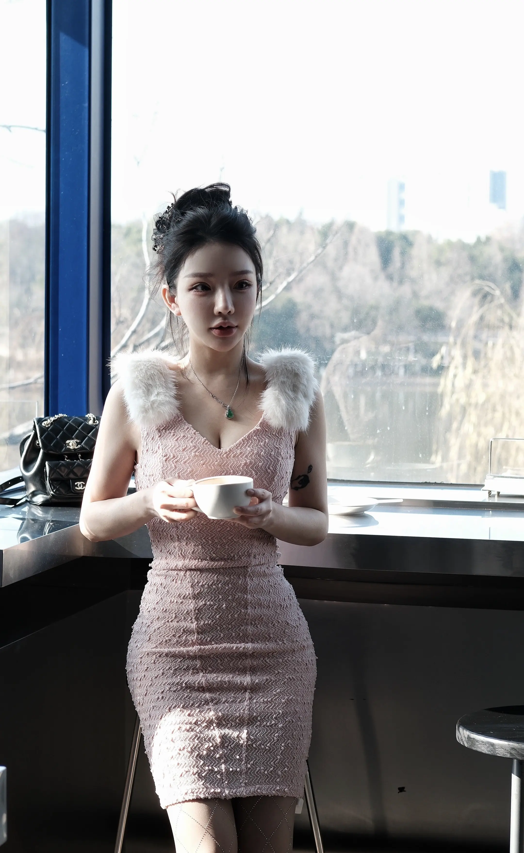 有人说：“枯树跟落日有什么可拍的”我说同频的人才能理解你的万里山河