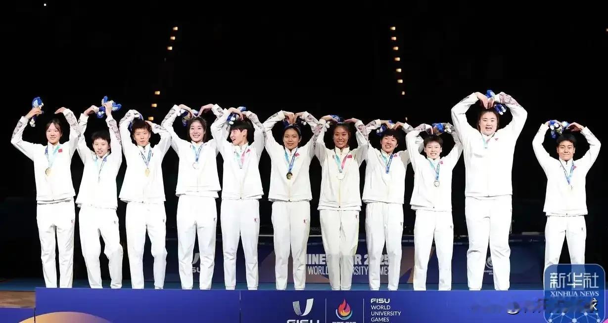 歌唱祖国响彻球馆！中国女篮大运会力克美国卫冕冠军

当球迷还在为中国女篮在亚洲杯