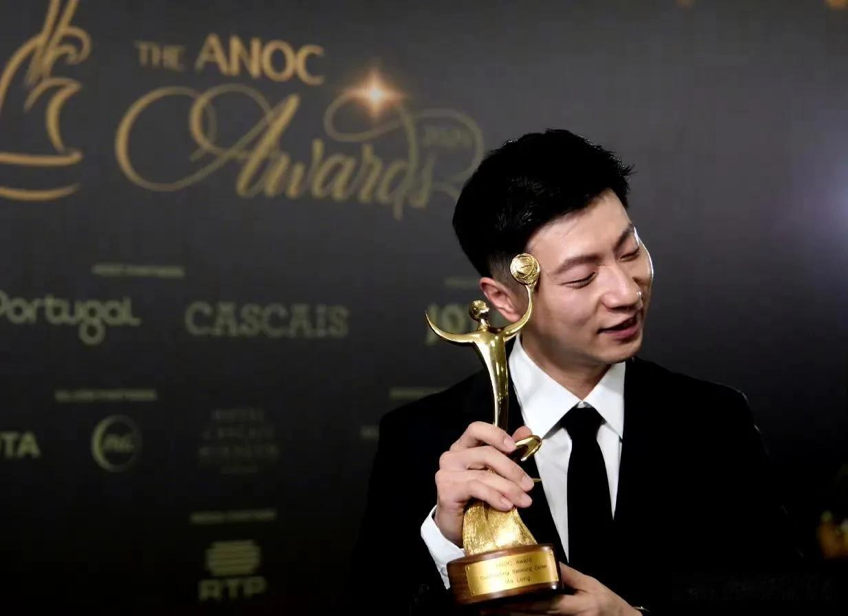 马龙获得十佳是实至名归还是人情世故？

马龙，乒乓球界的传奇人物，今年被评为年度