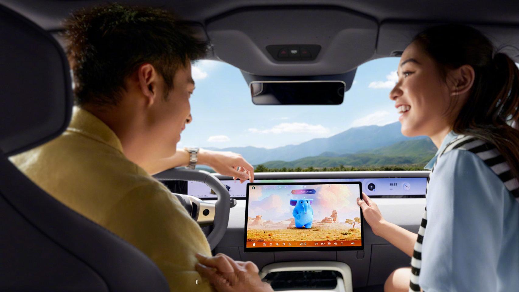 虽然今晚上市的新车很多，但年轻人第一台性能车我觉得阿维塔06T当之无愧！到手价才