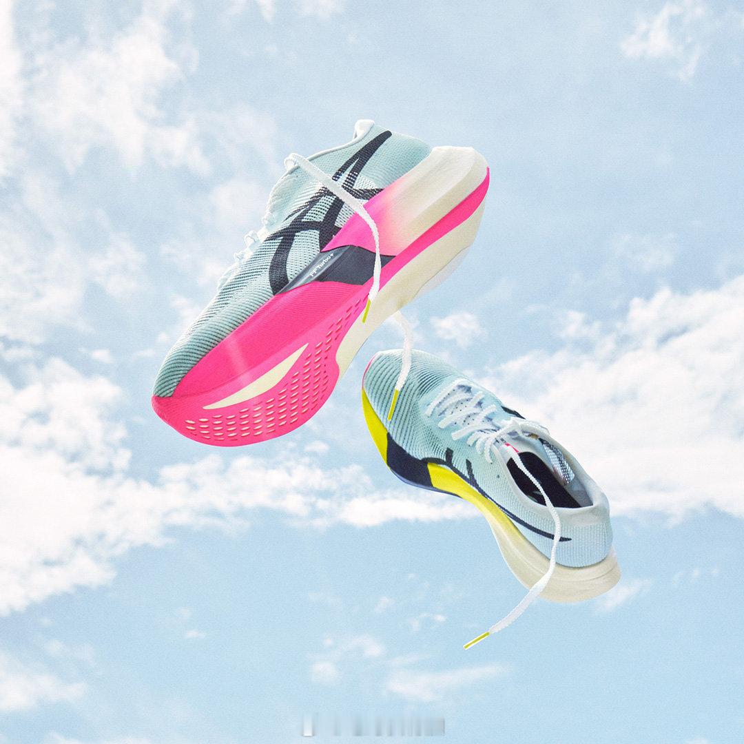 2024年的亚瑟士 ASICS Metaspeed Sky/Edge Paris