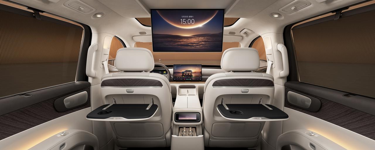 零跑D19内饰发布 冰箱彩电大沙发堆料王 明年上市 猜猜价格呀