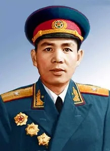 原南京军区司令员：丁盛将军