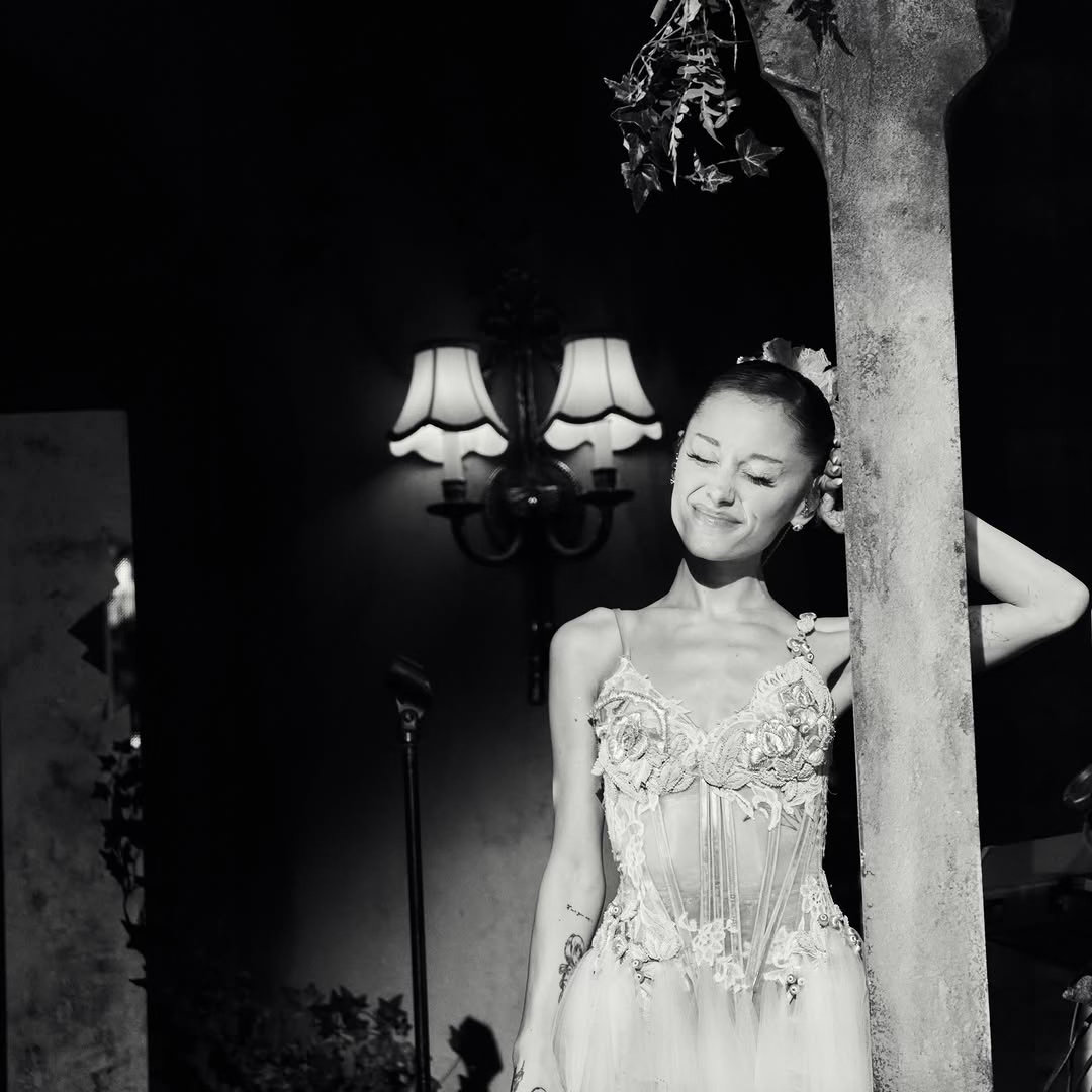 ArianaGrande  Ariana Grande via Instagra