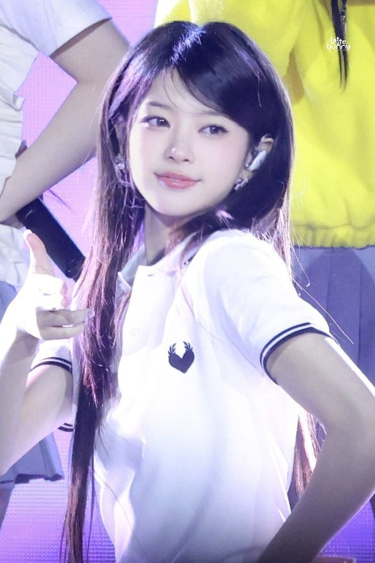 境萌花 MOKA日漫中典型的校内明星级美少女 ​​​