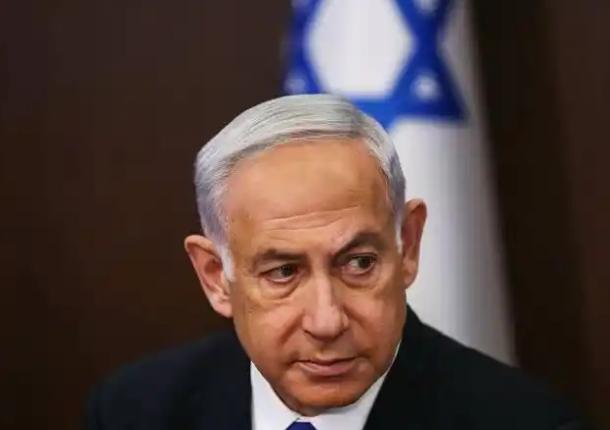 这一回，没人吹以色列的反导系统了吧！
电厂一被炸，特拉维夫全城停电......