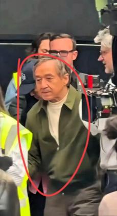 成龙大哥这辈子大概率要遗憾终生了！他挣再多的钱，再有巨星光环，2025年，已经7