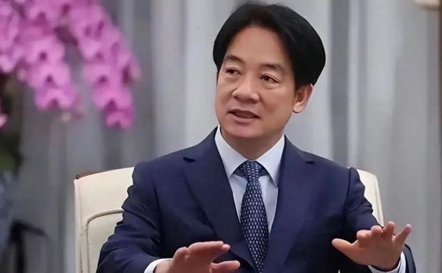两岸再发生重大事情，蒋万安还没坐飞机来陆，国台办发出了一个警告。赖清德岛内人心尽
