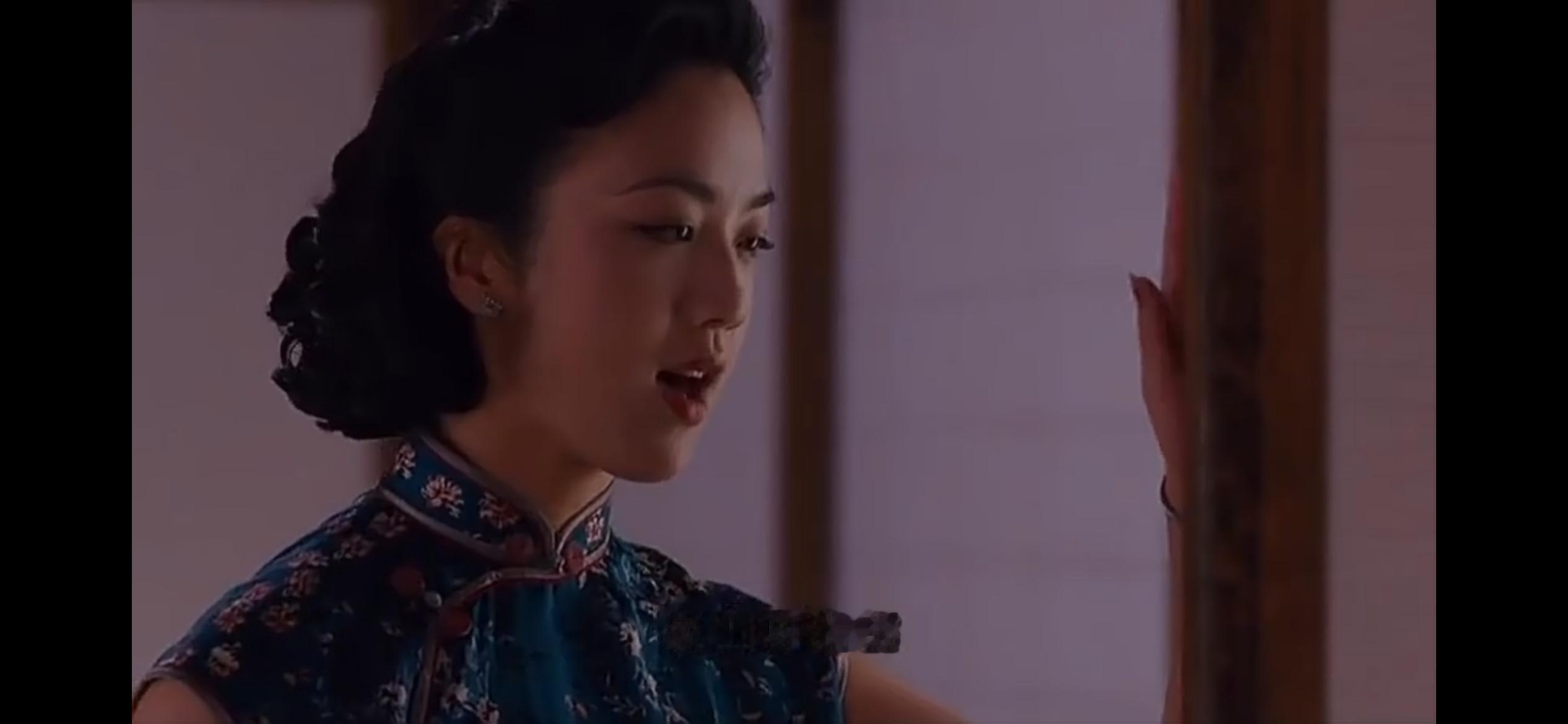 易先生到底爱不爱王佳芝，一直是《色·戒》经久不衰的讨论话题，多年来观众始终争论不