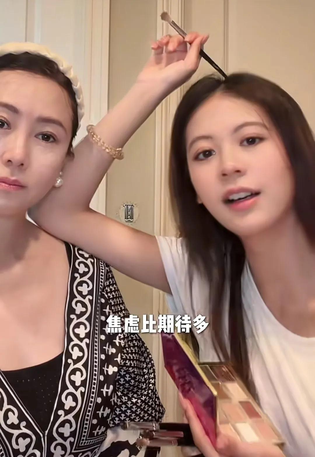 最美星二代吧！

比妈妈还漂亮啊，

已经上大学了，

不知道以后会不会走妈妈的