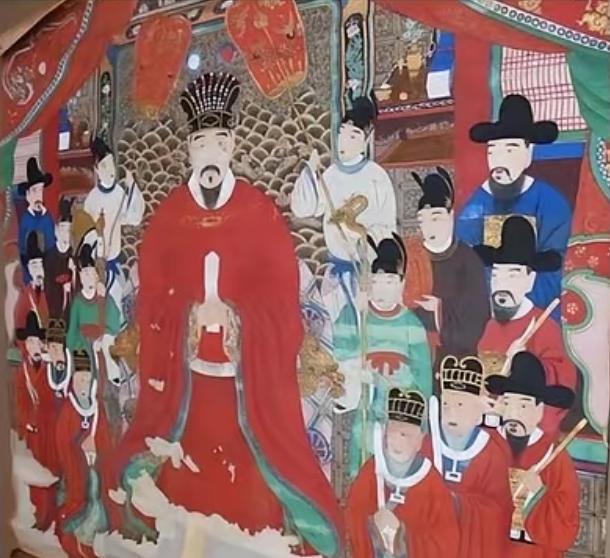 美国这招太狠了！美国突然甩出琉球国王画像这张牌，直接把日本逼到了墙角，表面上是归