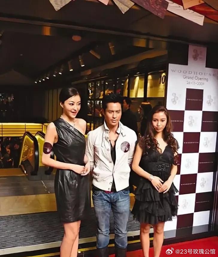 熊黛林真高，前男友郭富城和丈夫都没有她高。 