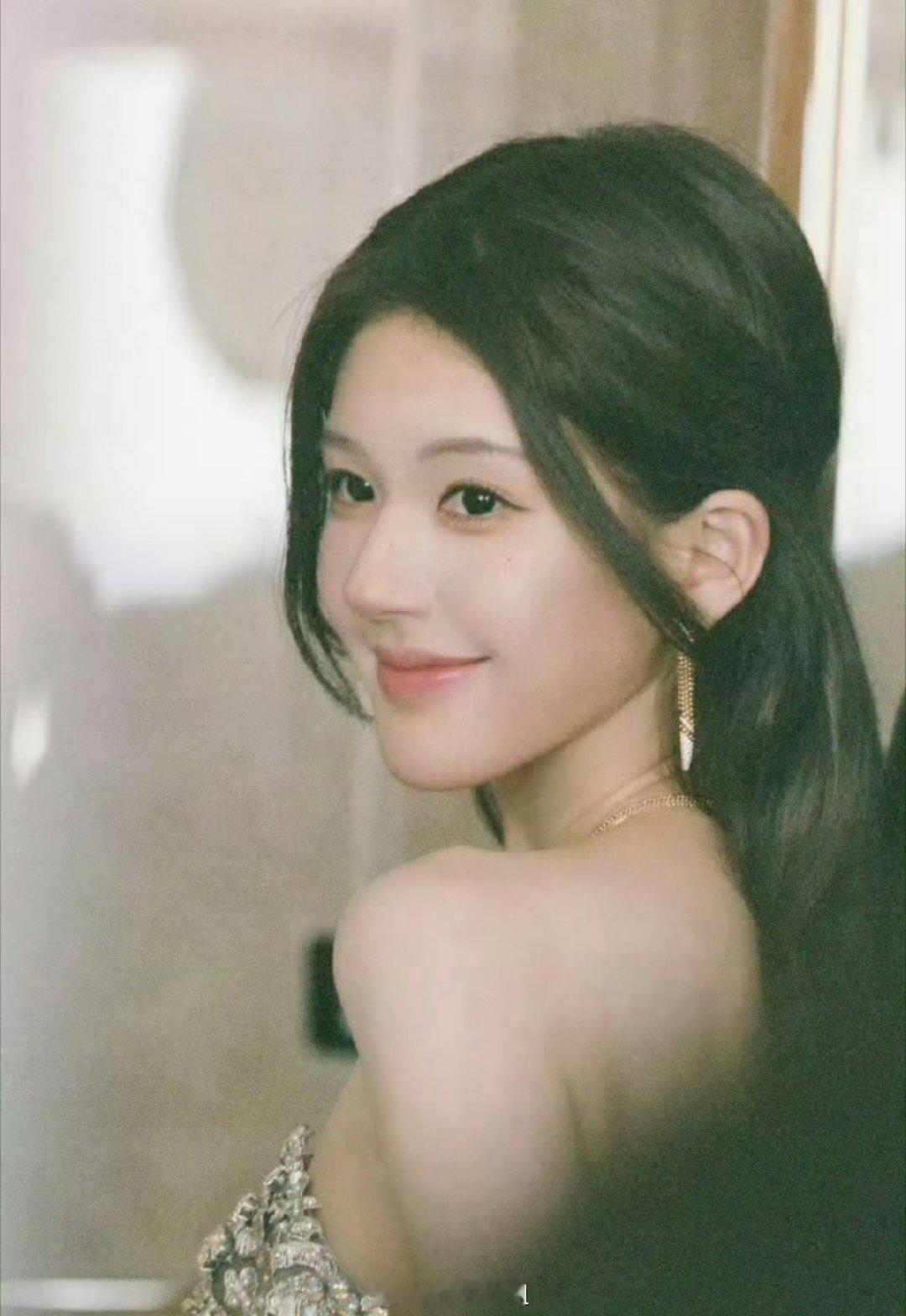 有网友提问95花里面演技算得上最好的会是谁呢？热门选手有赵露思、李兰迪、宋祖儿、