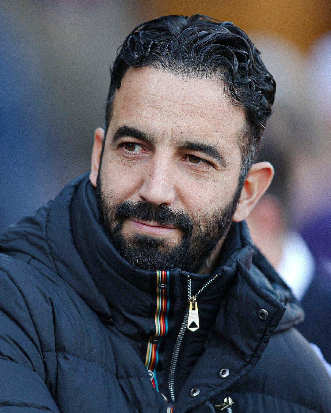 水晶宫1比2曼联 “伦敦之王”水晶宫，跨赛季12场英超主场不败，最终被曼联终结，